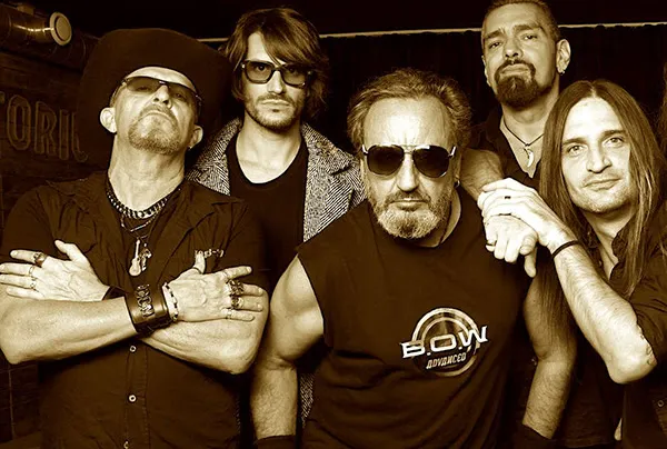 B.O.W. (BROTHERHOOD OF WOLVES) recupera su pegada más orgánica con el estreno del videoclip de «Drops of Black»