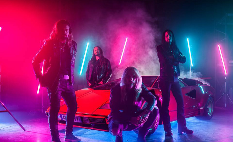 Elegant Weapons, la banda de Richie Faulkner (Judas Priest) y Ronnie Romero (ex-Rainbow) anuncia su segundo disco “Evolution” y estrena el single “Bridges Burn”