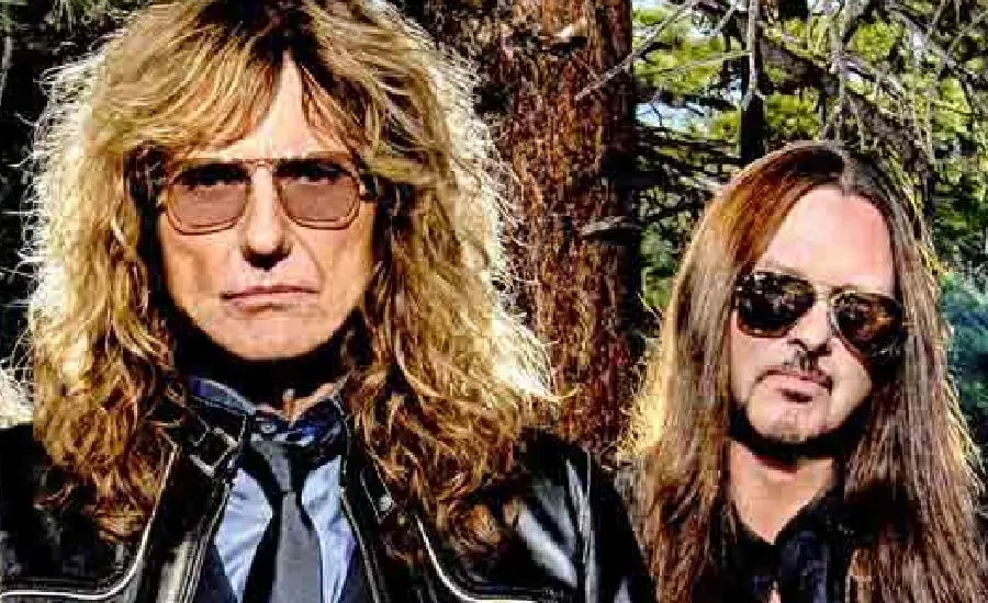 Reb Beach, guitarrista de Whitesnake, dice que el final de la banda “no podría haber sido peor de lo que fue”: “Se acabó, hemos sido pésimos”