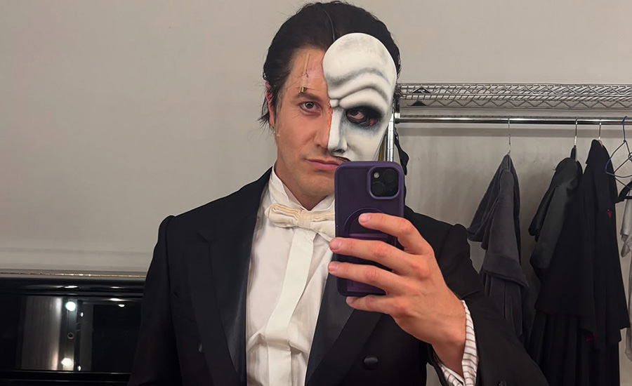Daniel Diges muestra cómo sonaría “So Payaso” de Extremoduro en un musical tras haber protagonizado El fantasma de la ópera o Los Miserables