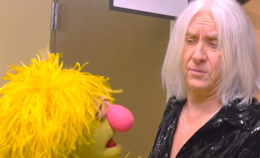 Def Leppard será parte de la banda sonora de una popular montaña rusa de Disney y se anuncia en una breve charla con un Muppet